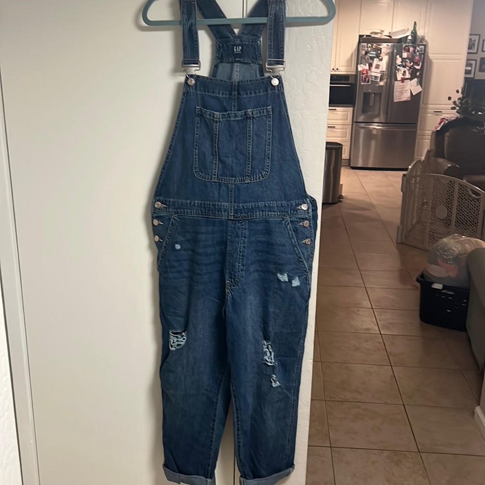 Gap overalls